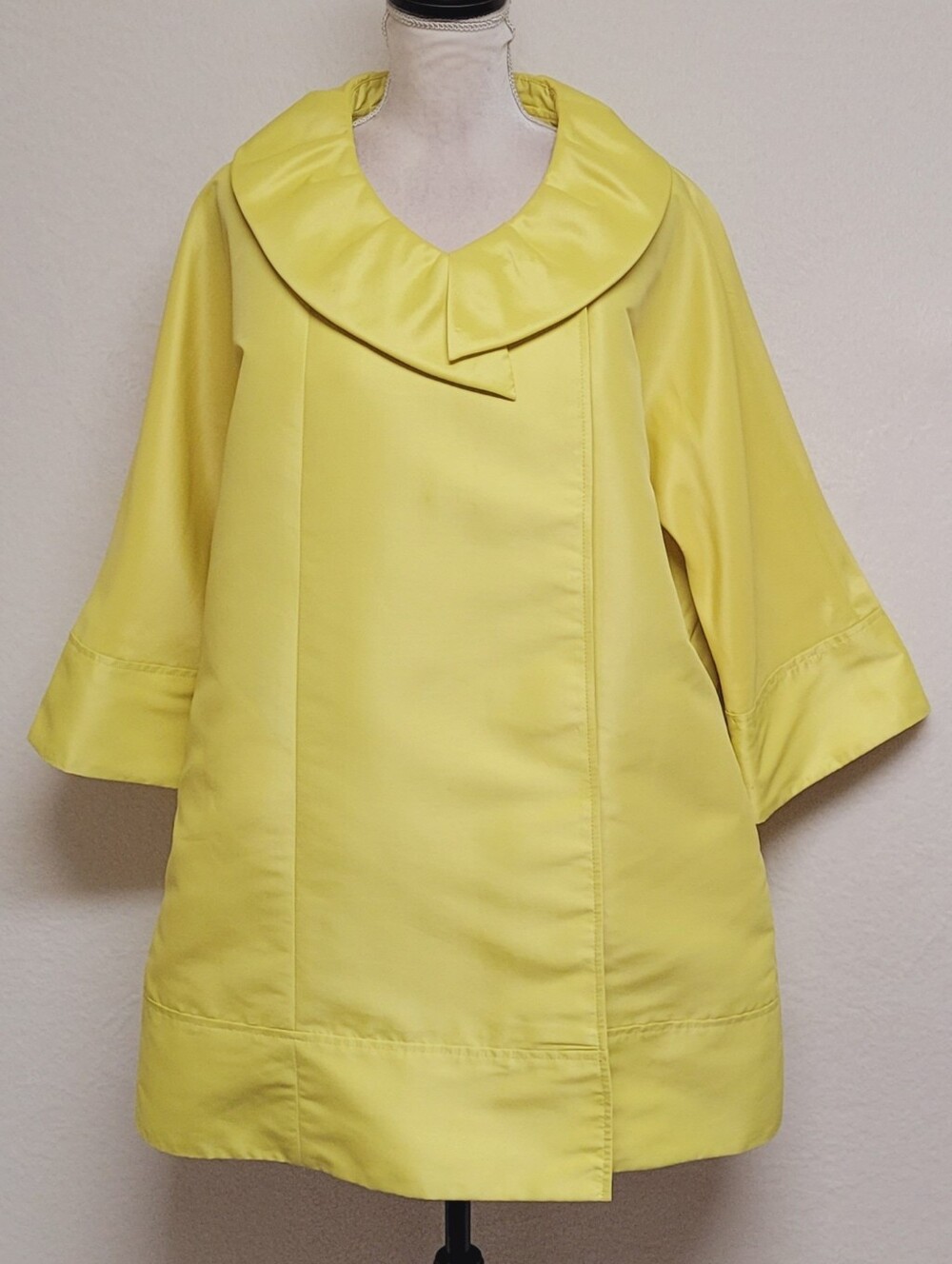 Nine West Yellow Mod Pleated Collar Three-quarter Bell Sleeve Oversized Raincoat - Picture 2 of 12
